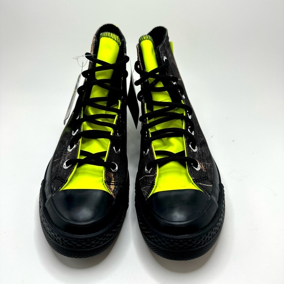 Converse - Picture 4 of 4